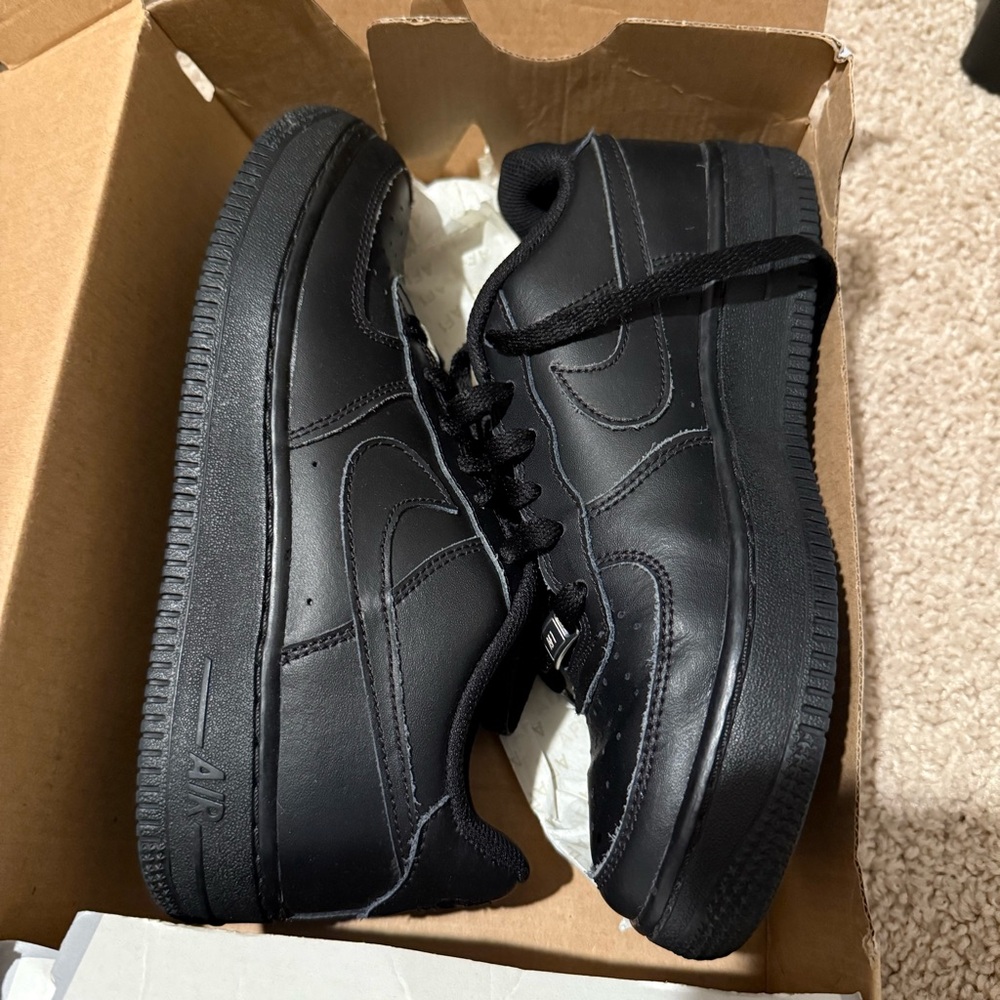 NIKE AIR FORCE 1 (GS) BLACK
